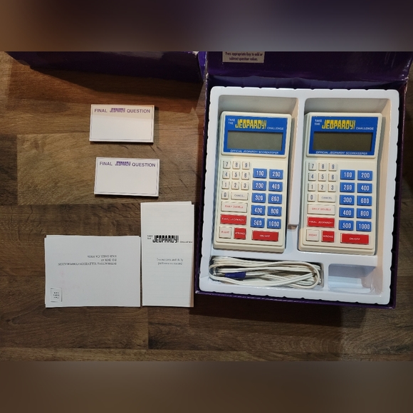 Vintage Interactive Television Electronic Game Jeopardy! Challenge - Tournament - Picture 4 of 8